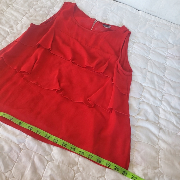 Tops - Picture 4 of 12